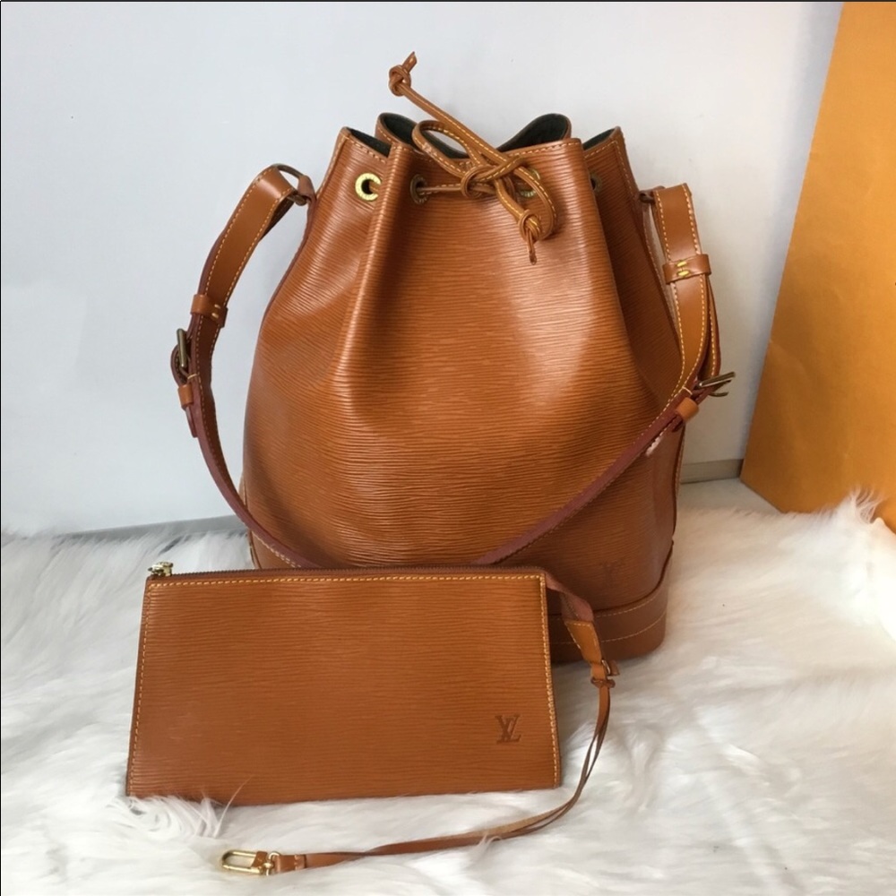 Louis Vuitton Epi leather Noe GM bucket bag
